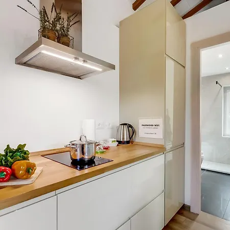 Cozy Intypical Hayloft With Garden - Happy Apartament Castelfranco di Sopra