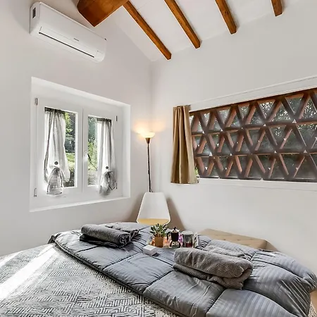 Cozy Intypical Hayloft With Garden - Happy