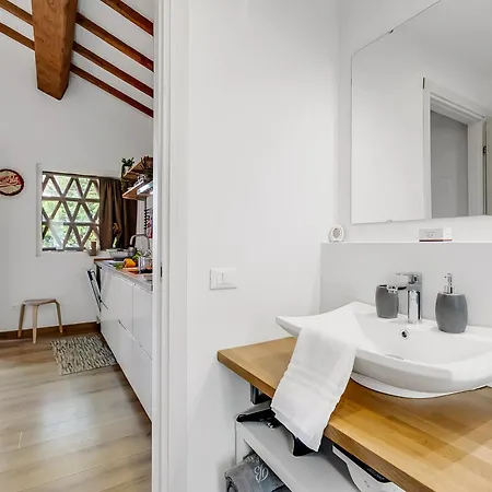 Apartament Cozy Intypical Hayloft With Garden - Happy Castelfranco di Sopra