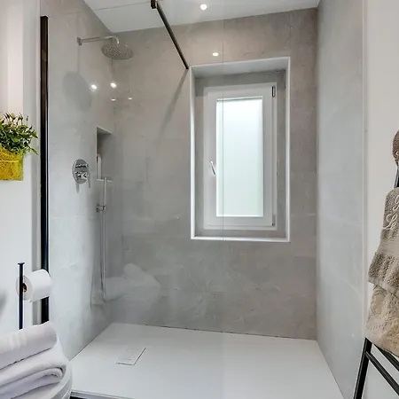 Cozy Intypical Hayloft With Garden - Happy Appartement